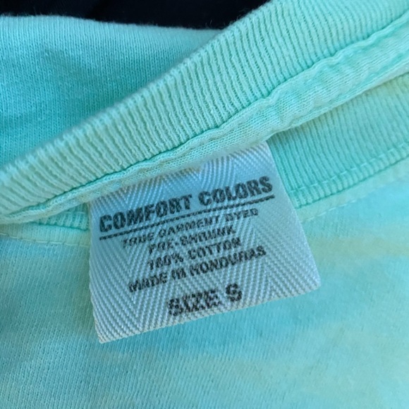 women’s t shirt - Picture 3 of 3